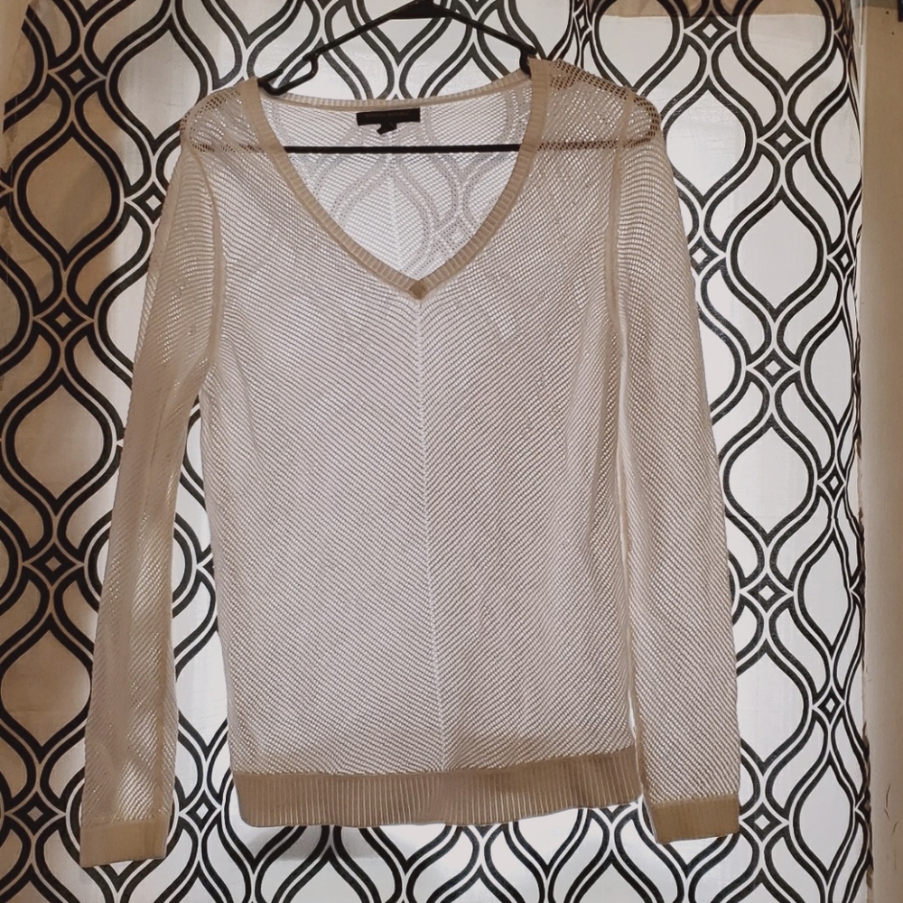 White v-neck sweater